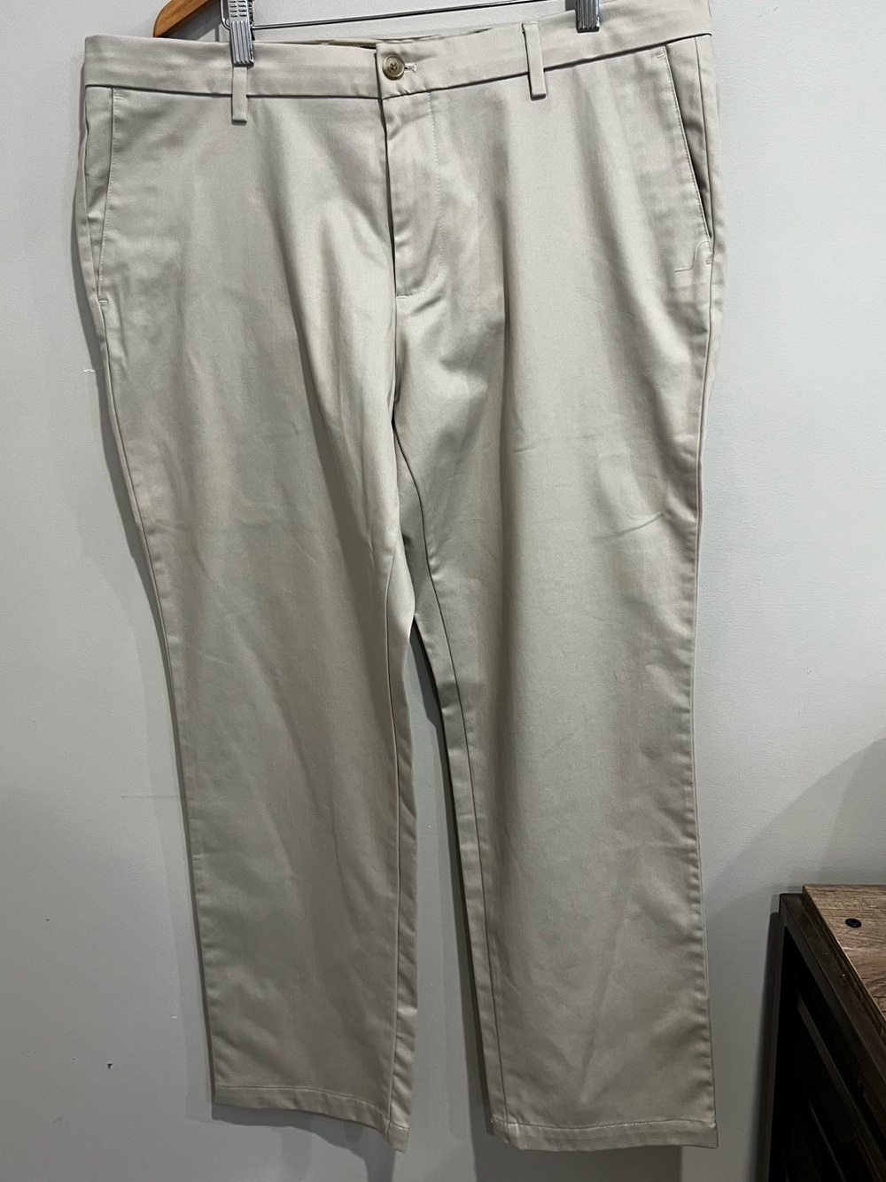 Dockers mens 38/30 straight leg signature khaki pants collegiate prep golf